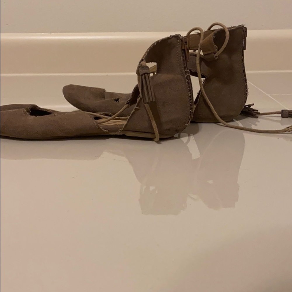 Slippers-Sandals - Picture 4 of 4